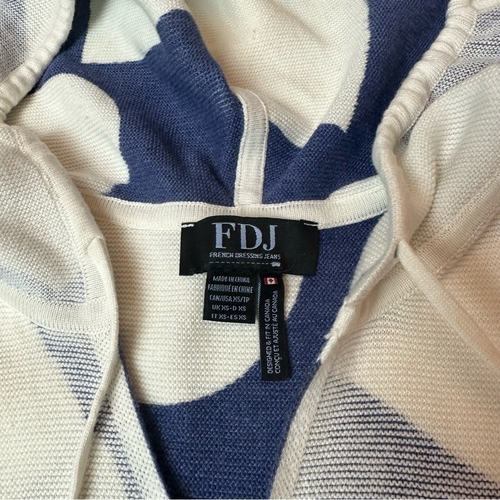 Y2K Heart Print Hooded Knit Top | Open Front Lightweight Sweater · FDJ - Picture 10 of 11